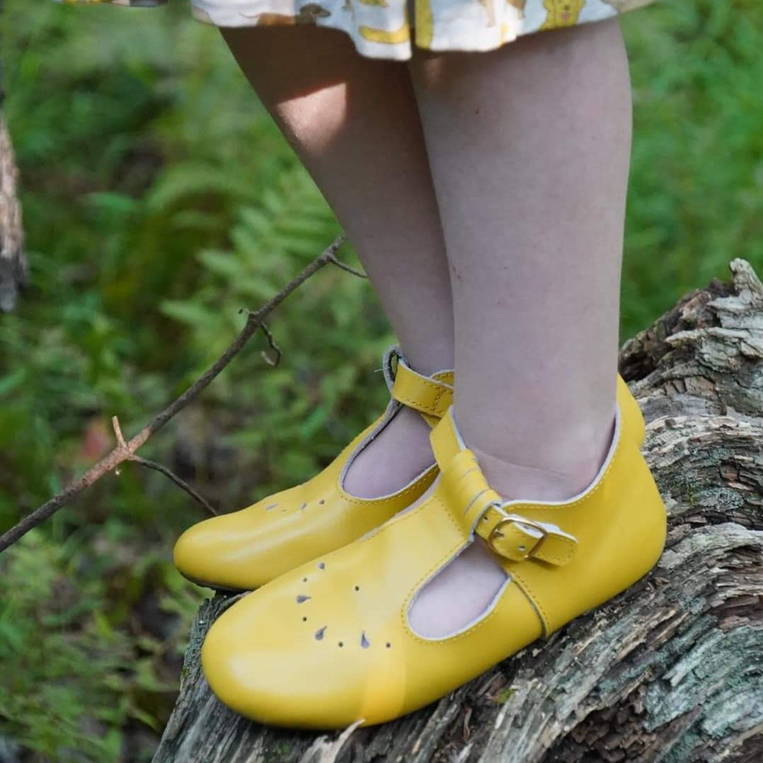 AUBREIGH Children's T-Strap in Mustard